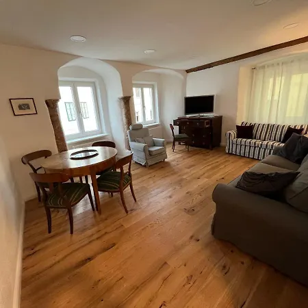 Altstadtjuwel In Am Traunsee * Gmunden